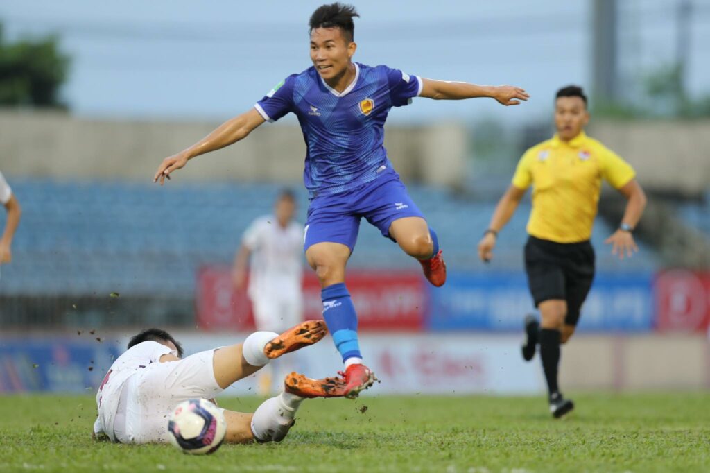 nhan-dinh-soi-keo-quang-nam-vs-binh-duong-luc-17h00-ngay-9-2-2025