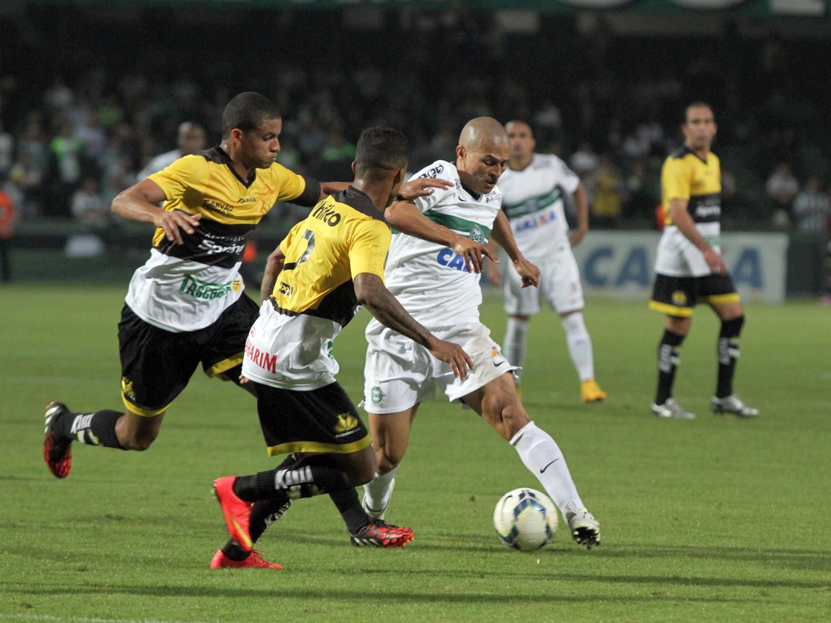 nhan-dinh-soi-keo-criciuma-vs-coritiba-luc-05h00-ngay-27-5-2025-1