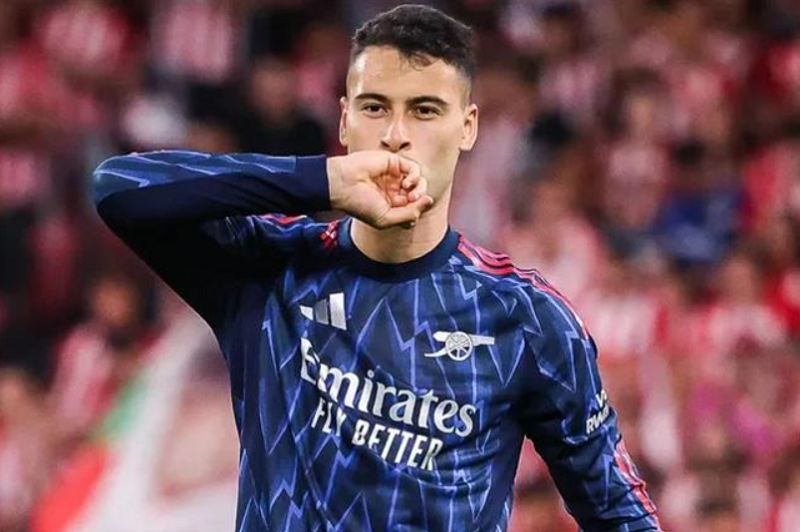 arsenal-va-vu-khi-bi-mat-tu-bang-ghe-du-bi